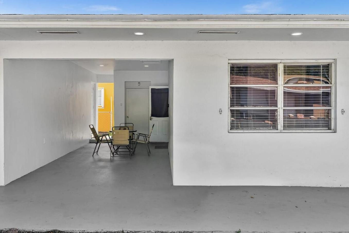 Boutique One Bdrm Close To Aventura Mall & Beach Hallandale Beach Exterior photo